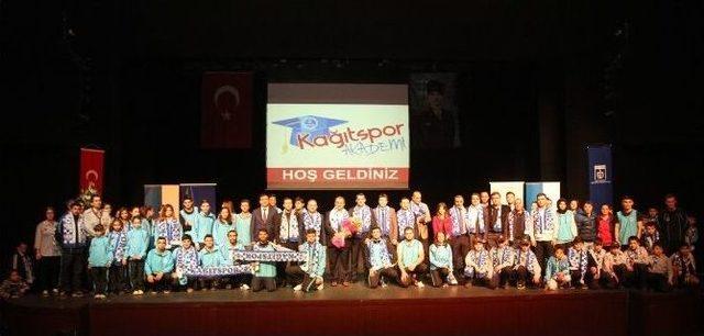 Kağıtspor Ailesi Bu Kez Eğitimde Buluştu