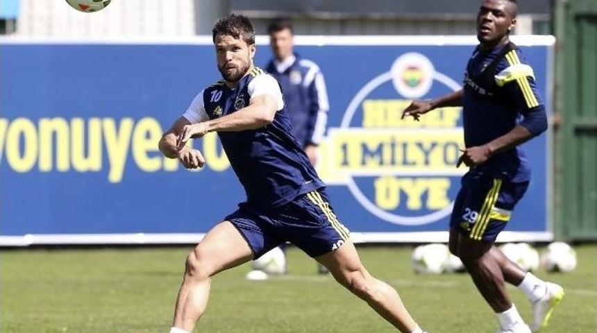 Fenerbah&ccedil;e&rsquo;de &Ccedil;aykur Rizespor Ma&ccedil;ı Hazırlıkları S&uuml;r&uuml;yor