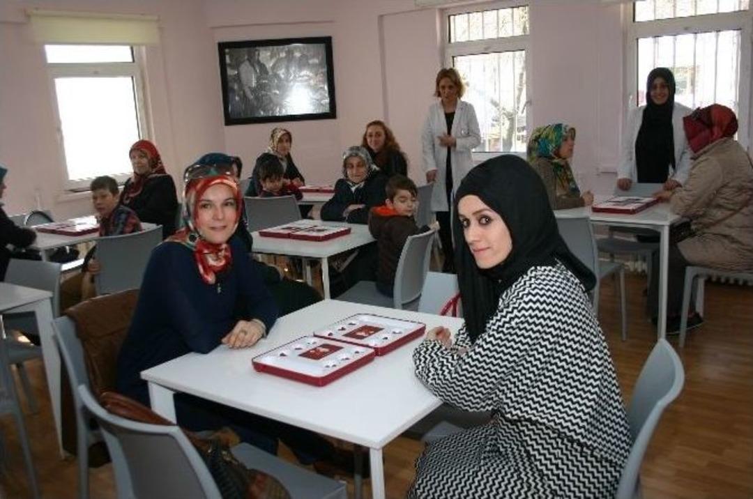 Annelere Akıl Oyunu Kursu Başladı