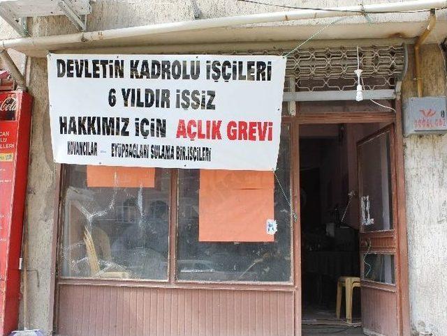Sulama Birliği İş&ccedil;ilerinin A&ccedil;lık Grevi S&uuml;r&uuml;yor 1
