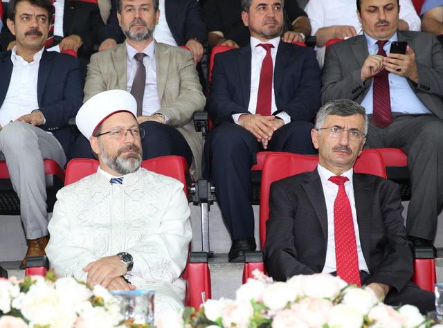 Diyanet İşleri Başkanı Erbaş: Hafızlık bir kitabı öylesine ezberlemek değildir