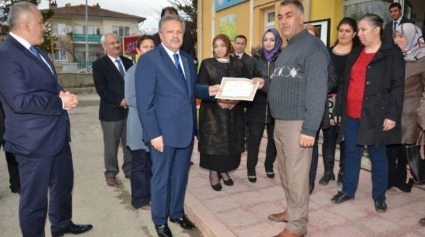 &ldquo;24 G&uuml;nde 24 Ayar Okul&rdquo; Projesi Kapanış Programı D&uuml;zenlendi