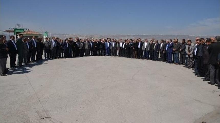 Kayseri Şeker &Ccedil;ift&ccedil;i Meclisi Arsasına Sahip &Ccedil;ıktı Ve Sonu&ccedil; Bildirisi Yayınladı