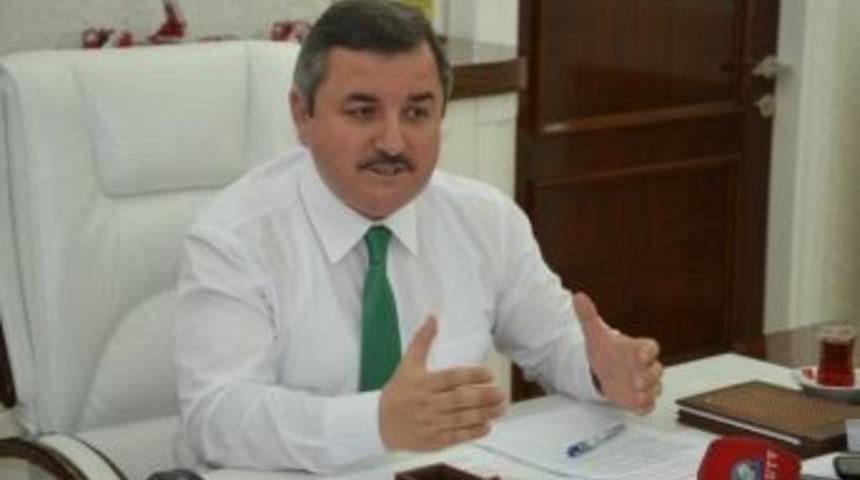 Anlayan: "tiyatro Yaşamın Bir Par&ccedil;asıdır"