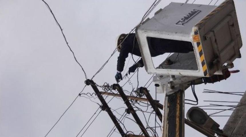 Uyarıları Dikkate Almayanların Elektriği Kesildi