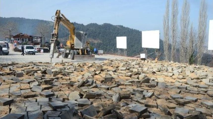 Uludağ Ka&ccedil;ak Yapılardan Temizleniyor