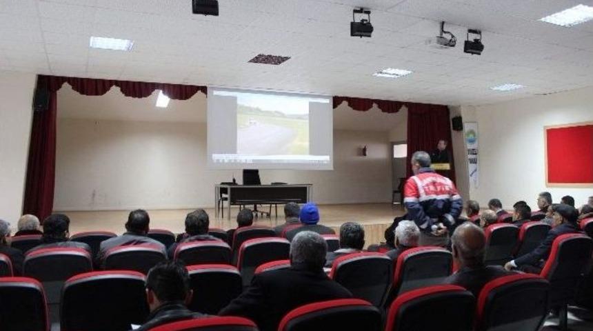 Öğrenci Servisleri Sürücülerine Seminer