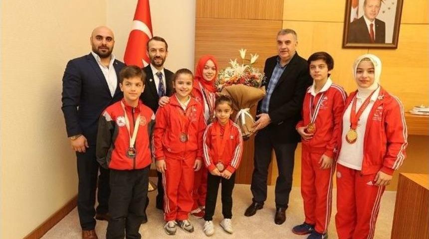 B&uuml;y&uuml;kşehir&rsquo;den Spor K&uuml;lt&uuml;r&uuml;ne Katkı