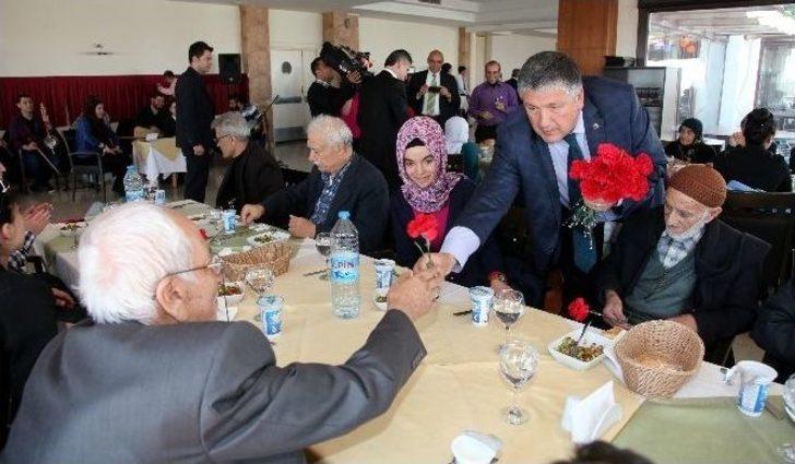 Gaün’de Yaşlılar Gönüllerince Eğlendi G2