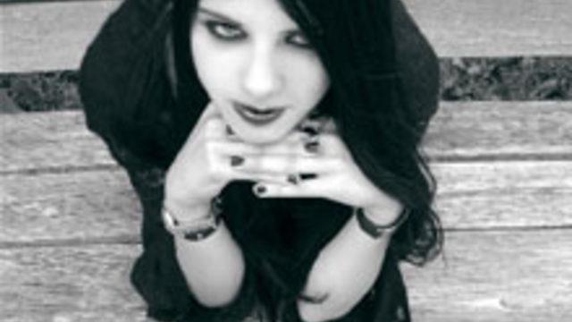 Gotik Giyinmenin Püf Noktaları