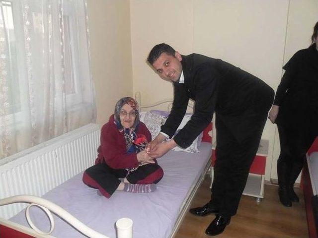 Alaplı Mhp’den Engelli Bakım Merkezindeki Yaşlılara Ziyaret