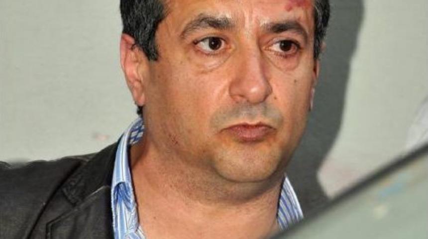 Kuyumcu Kuryesini D&ouml;v&uuml;p Altınları &Ccedil;aldılar