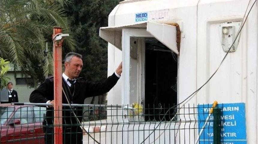 Akdeniz &Uuml;niversitesi&rsquo;nde Karşıt G&ouml;r&uuml;şl&uuml; &Ouml;ğrencilerin Kavgasına Polis M&uuml;dahale Etti