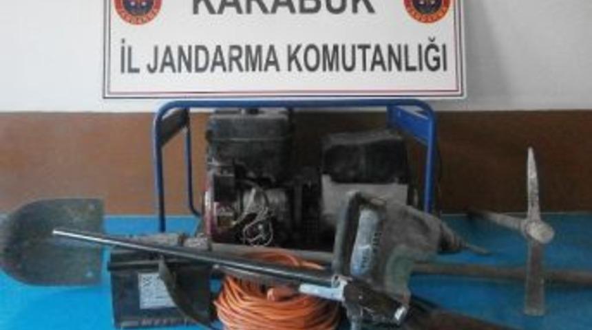 Karab&uuml;k&rsquo;te Ka&ccedil;ak Kazı Operasyonu