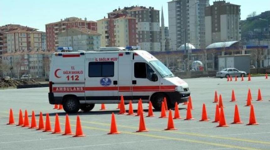 112 Acil Servis&ccedil;iler, S&uuml;r&uuml;ş Eğitiminde Ter D&ouml;kt&uuml;