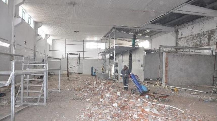 Elbistan&rsquo;a Avrupa Standartlarında Kesimhane Yapılacak