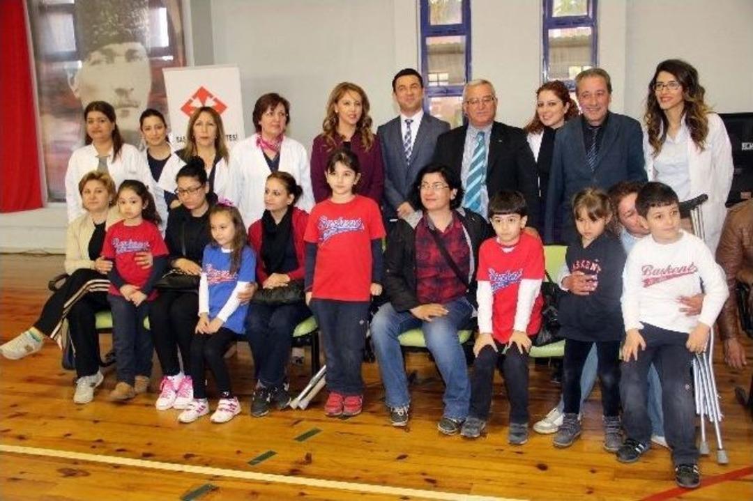 Yaşları K&uuml;&ccedil;&uuml;k Y&uuml;rekleri B&uuml;y&uuml;k