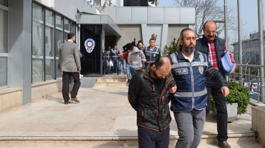 Siparişle Lastik &Ccedil;alan Şebeke &Ccedil;&ouml;kertildi