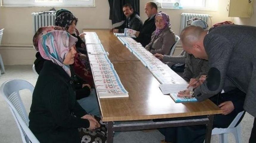 Pazarlar&rsquo;da &rsquo;kitap Bizden, Okuması Sizden&rsquo; Projesi