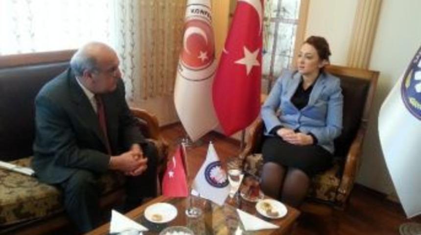 Turhan İ&ccedil;li&rsquo;den Nezaket Emine Atasoy&rsquo;a Teşekk&uuml;r Ziyareti