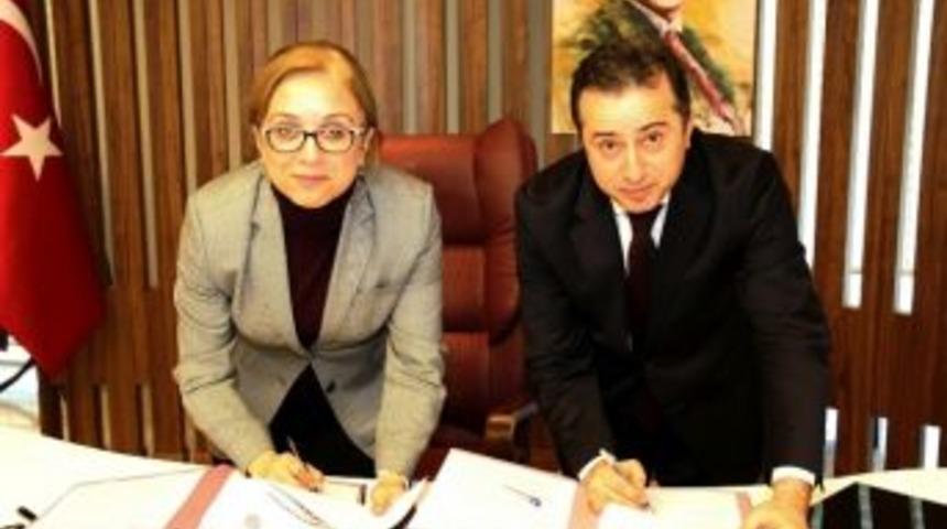 Nevşehir Hacı Bektaş Veli &Uuml;niversitesi Ve Ahika Arasında İşbirliği Protokol&uuml; İmzalandı