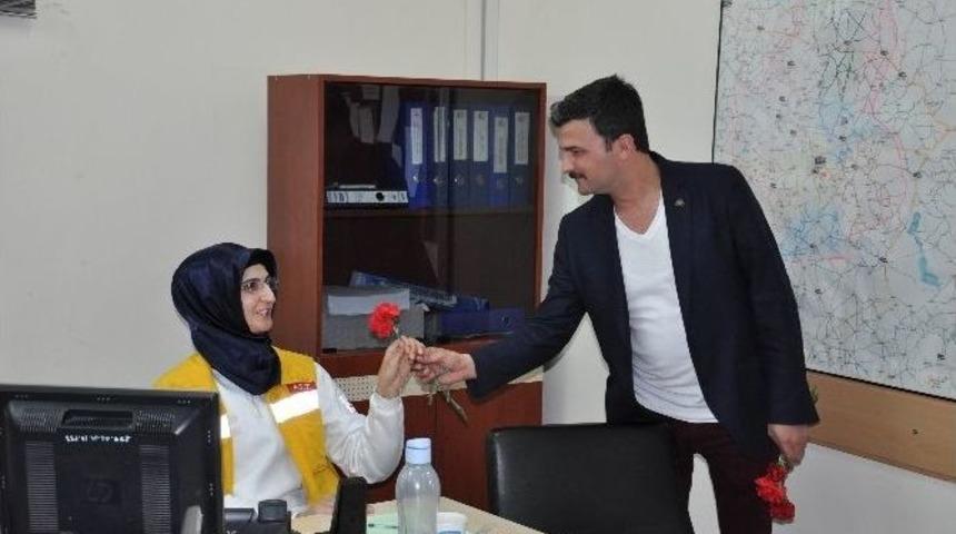 Acil Tıp Teknisyenleri Ve Paramedikleri Haftası