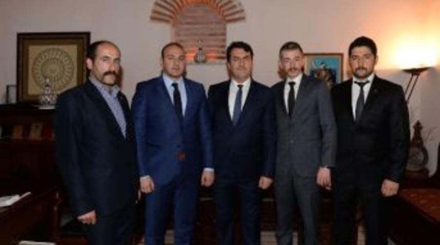 Ülkücülerden Dündar’a Ziyaret