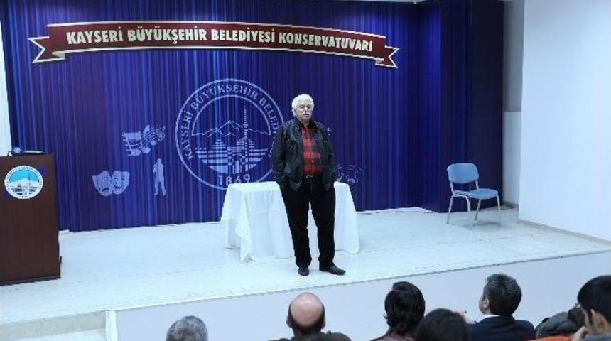 &Uuml;nl&uuml; Y&ouml;netmen Semih Sergen &Ouml;ğrencilerle S&ouml;yleşide Buluştu
