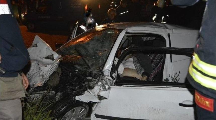 Seydikemer&rsquo;de Trafik Kazası: 1 &Ouml;l&uuml;