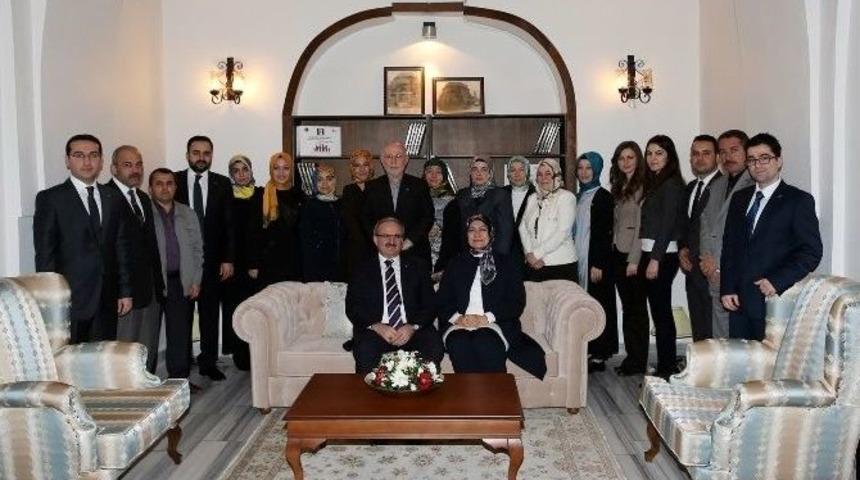 Yetimlere Şefkat Eli