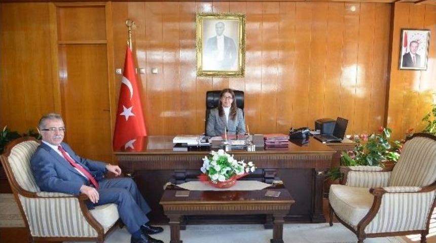 Rekt&ouml;rden Valiye Ziyaret