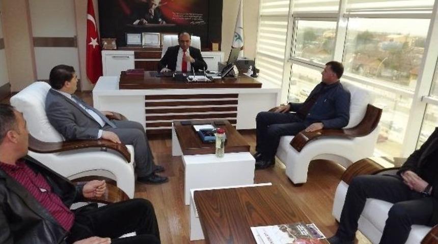 M&uuml;siad Y&ouml;netimi, Yeni Başhekimi Ziyaret Etti