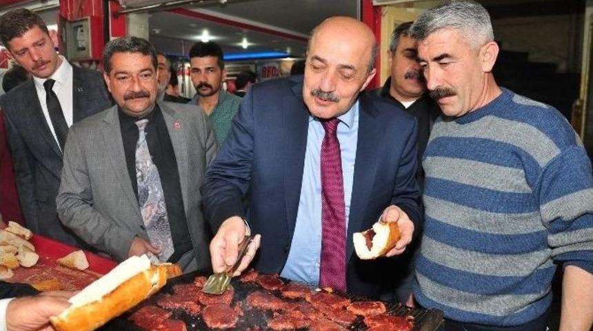 Kasaplardan Sucuklu Protesto