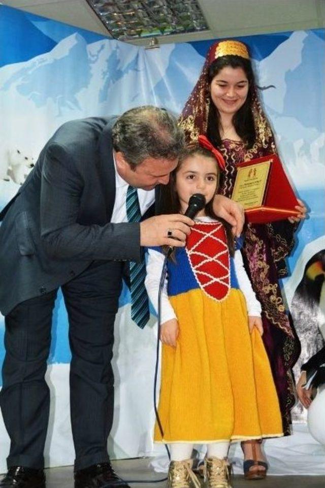 Minik Öğrencilere ‘penguenlerin Dansı’ Oyunu Sergilendi