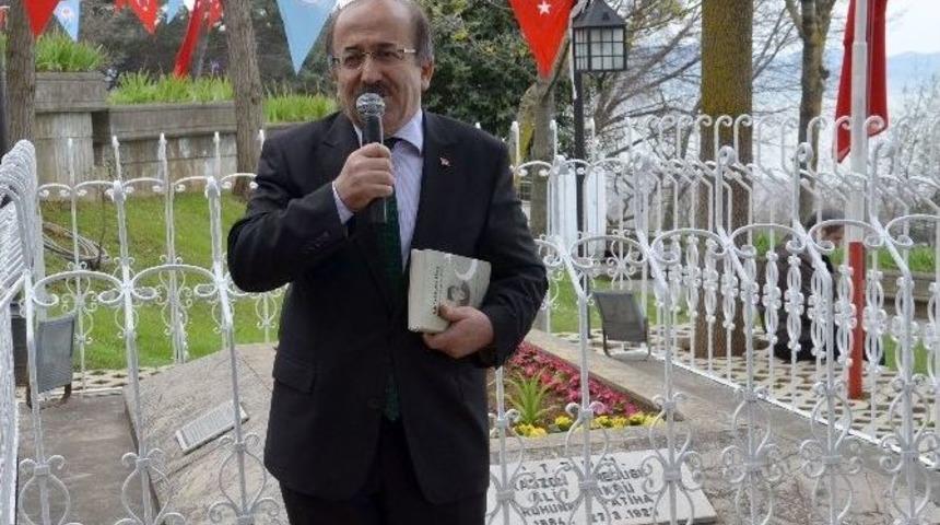 Ali Ş&uuml;kr&uuml; Bey Mezarı Başında Dualarla Anıldı