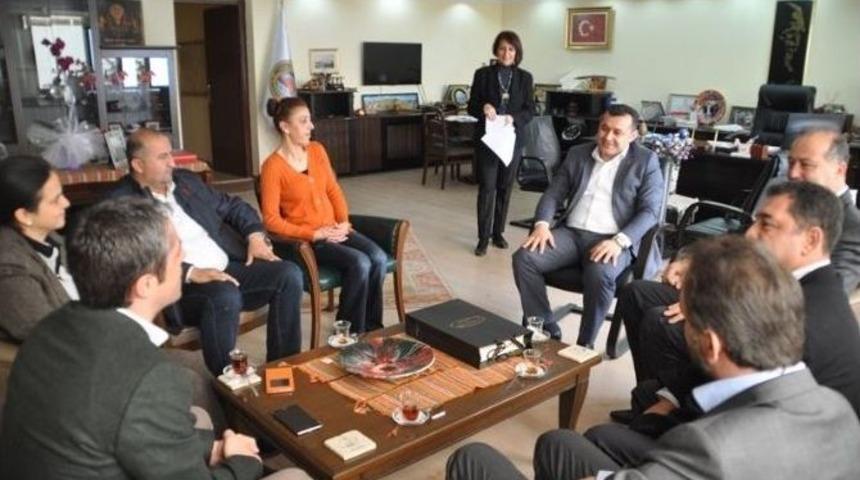 M&uuml;tbir&rsquo;den Başkan Y&uuml;cel&rsquo;e Teşekk&uuml;r Ziyareti