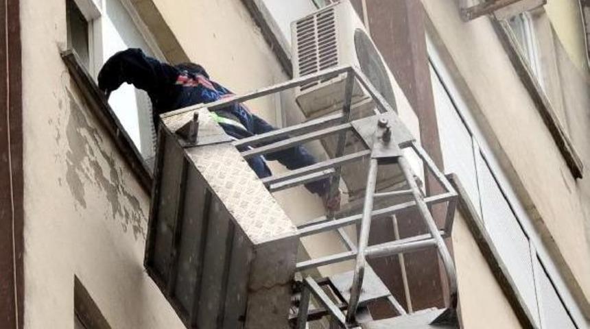 Emekli Mali M&uuml;şavir Evinde &Ouml;l&uuml; Bulundu