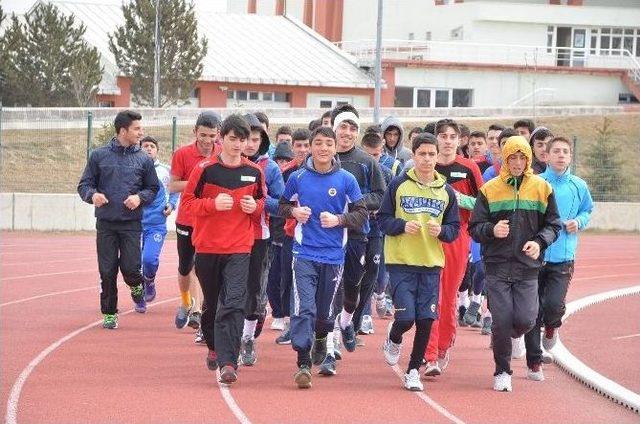 Yıldız Boksörler Erzurum’da Güç Depoluyor