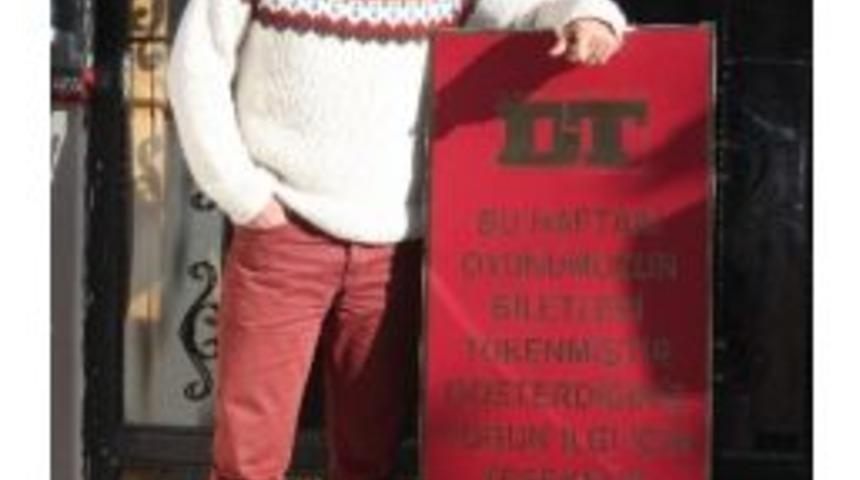 Erzurum Devlet Tiyatrosu M&uuml;d&uuml;r&uuml; Aras: &ldquo;bizim İ&ccedil;in Bug&uuml;n Bir Bayram&rdquo;