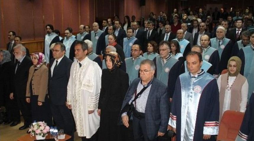 Sadettin Ökten’e Fahri Doktora Payesi Verildi