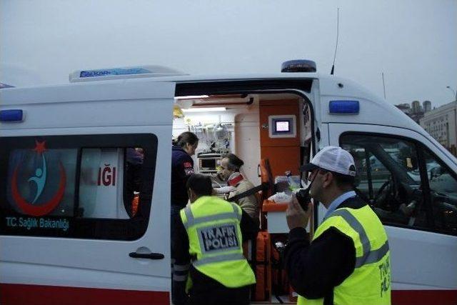 Kocaeli’de Trafik Kazası: 2 Yaralı