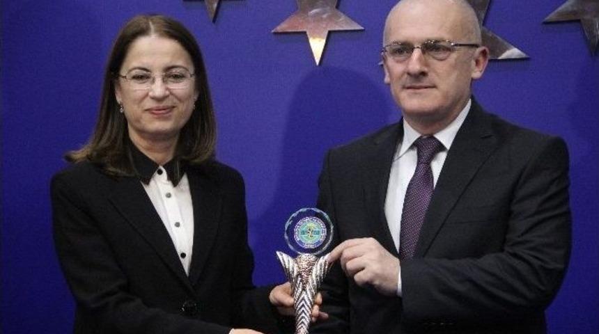 Bakan İslam Ve Hisarcıklıoğlu&rsquo;ndan &lsquo;yerli Otomobil&rsquo; Vurgusu