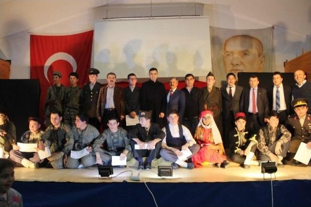 Cumayeri &Ccedil;ok Programlı Anadolu Lisesi &Ccedil;anakkale Zaferi&rsquo;nin 100. Yılını Kutladı