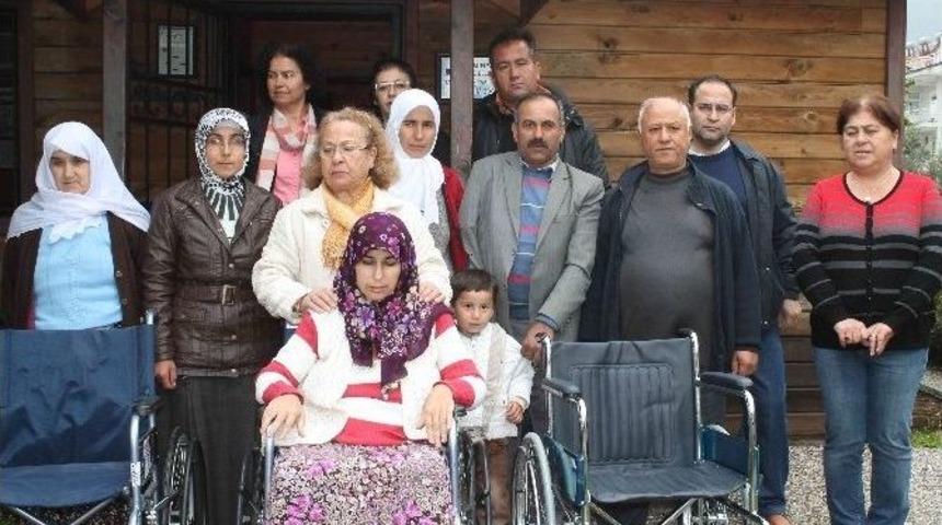 Fethiye&rsquo;de Kermes Geliri &Uuml;&ccedil; Aileyi Sevindirdi