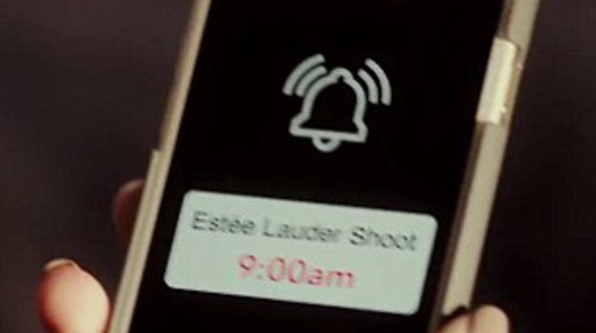  Evden aceleyle çıktı, pantolon giymeyi unuttu!