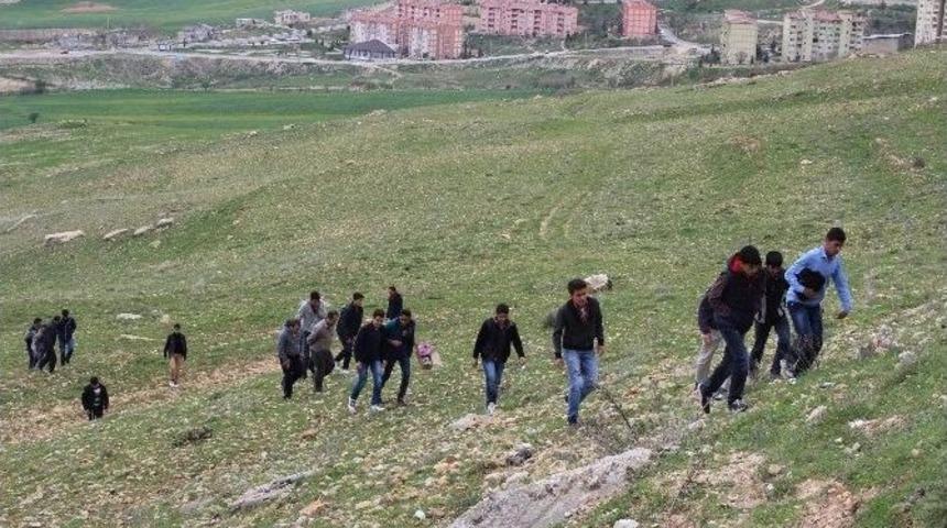 &Ouml;ğrencilere Doğa Sevgisi Aşılandı