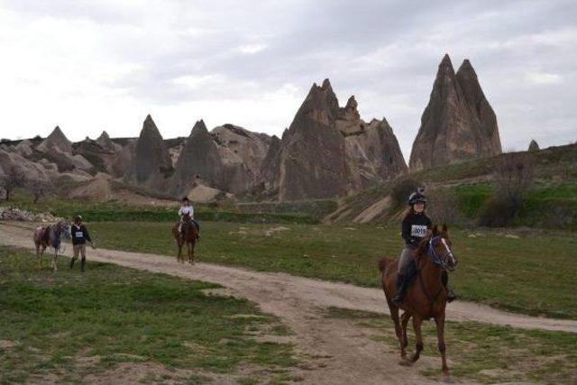 Dünyada Ilk Atlı Oryantring Yarışması Kapadokya’Da Yapıldı