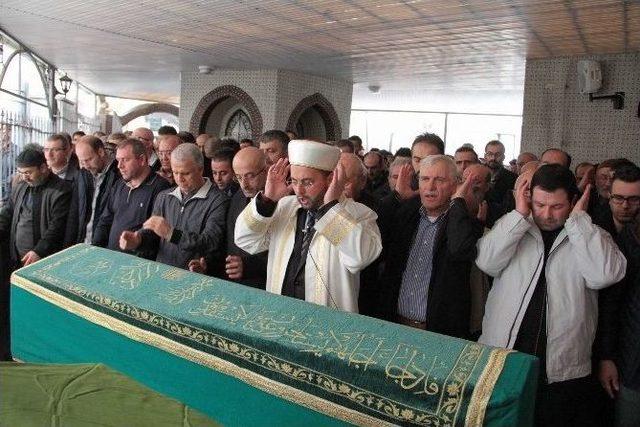 Rusya’da Öldürülen Mühendis Samsun’da Toprağa Verildi