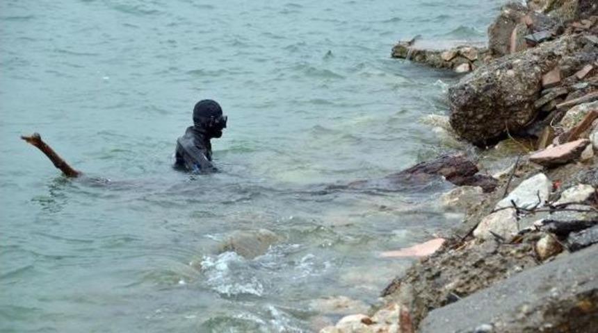 Kadın Cesedi Sanıldı Ağa&ccedil; G&ouml;vdesi &Ccedil;ıktı