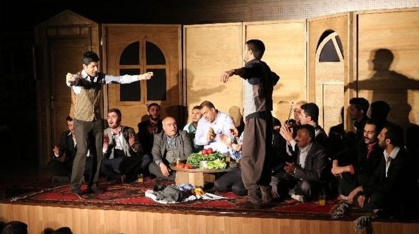 "soluk Alma Vakti" Sahnelendi